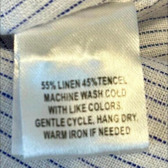 UNTUCKit Women's Angelen Micro Striped Blue/White Button-Up Shirt Size 12 - Picture 3 of 4